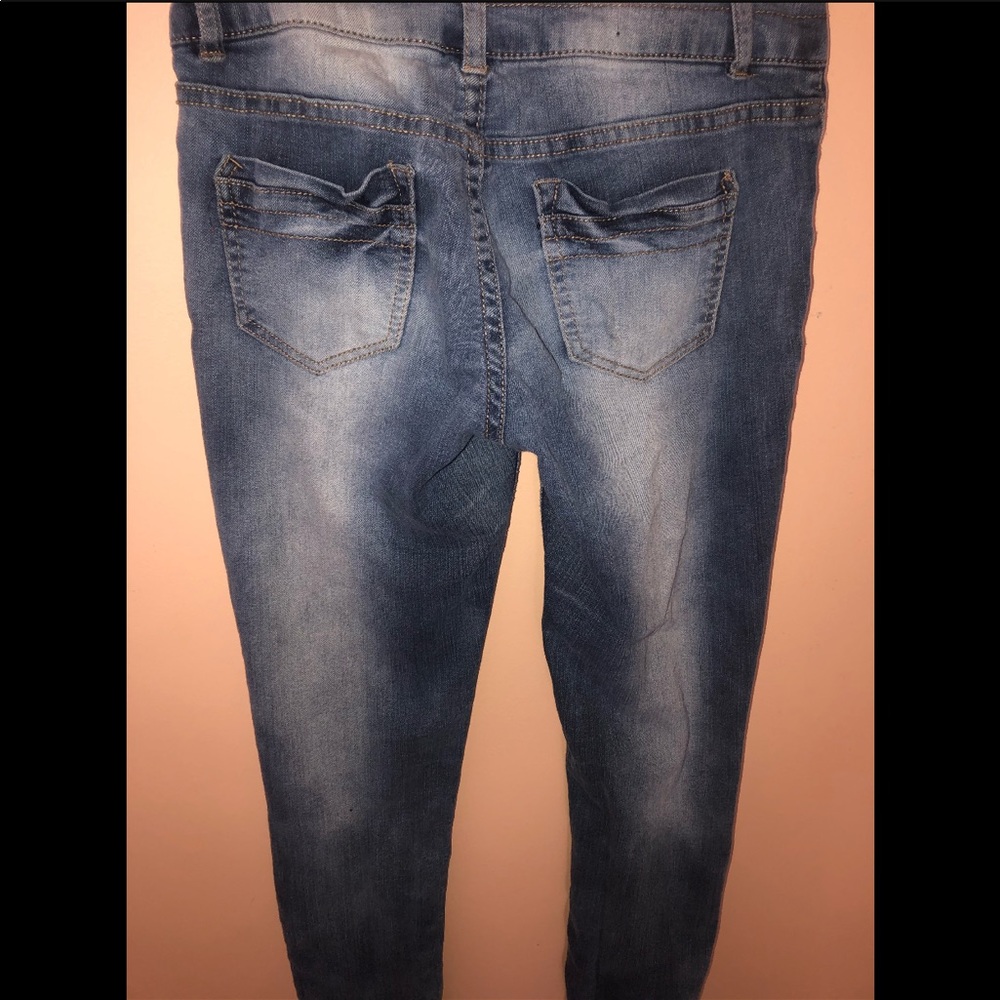 Jeans - Picture 2 of 3